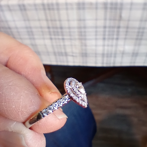 Diamond ring - Picture 4 of 6